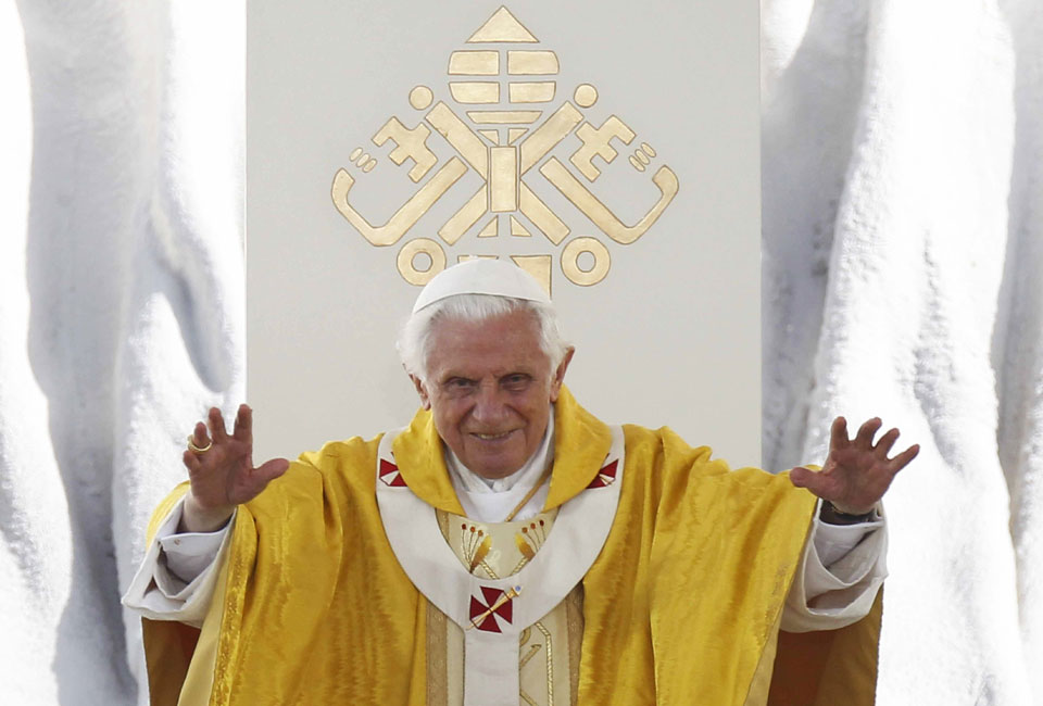 XVI. Benedek Pápa